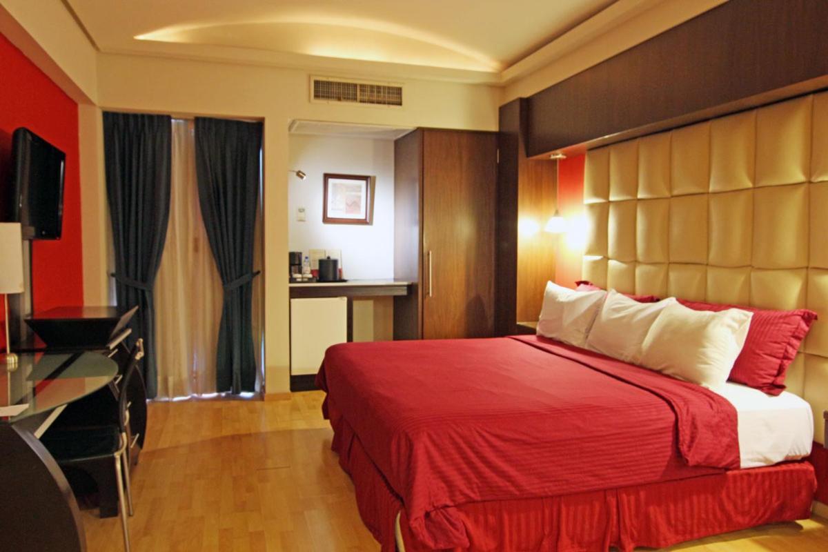 Hotel Colon Plaza Business Class Nuevo Laredo Εξωτερικό φωτογραφία