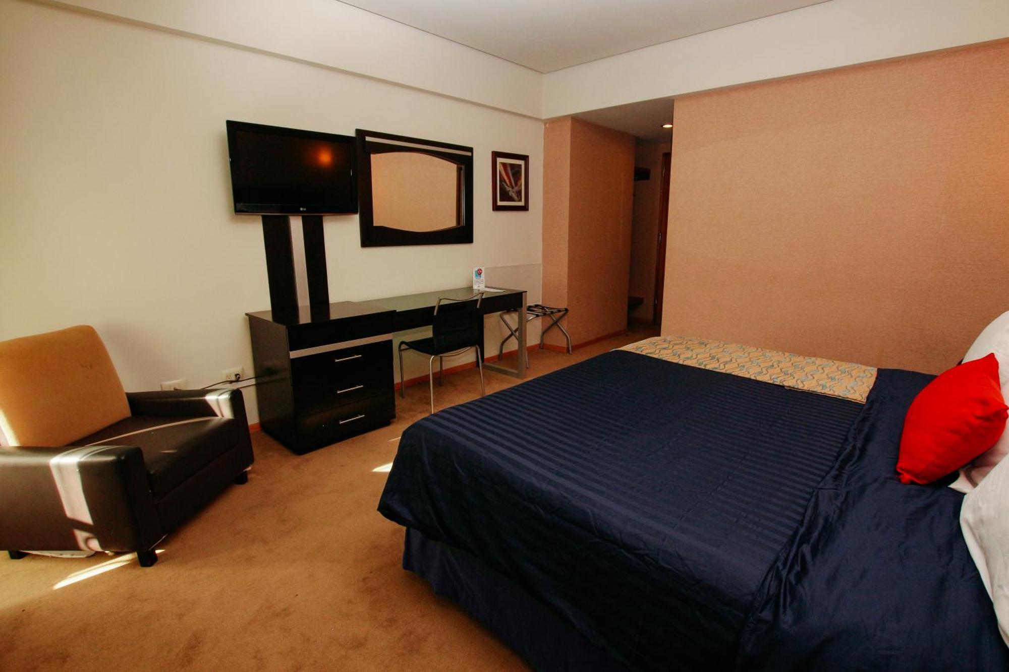 Hotel Colon Plaza Business Class Nuevo Laredo Εξωτερικό φωτογραφία