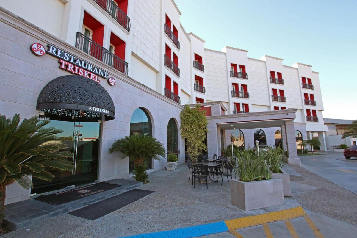 Hotel Colon Plaza Business Class Nuevo Laredo Εξωτερικό φωτογραφία